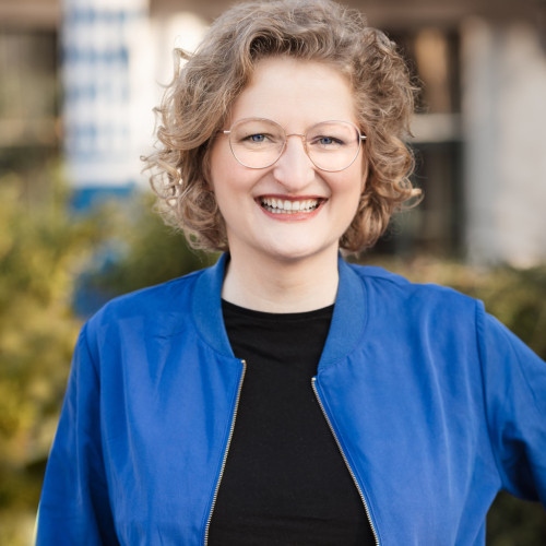 Das Bild zeigt Andrea Wörle