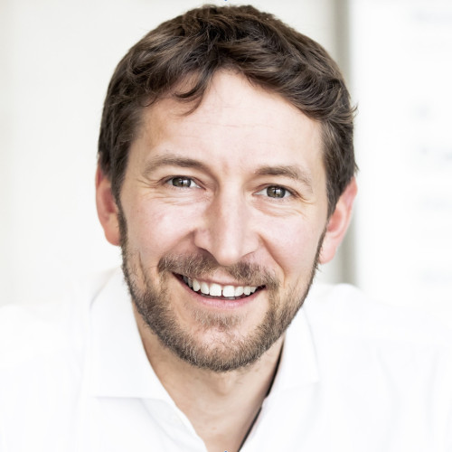 Dr. Matthias Ballweg